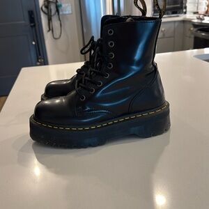 COPY - Dr. Martens Jadon Lace-up boots